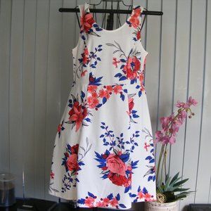 K Jordan Lovely Colorful Flowers Dress NWOT